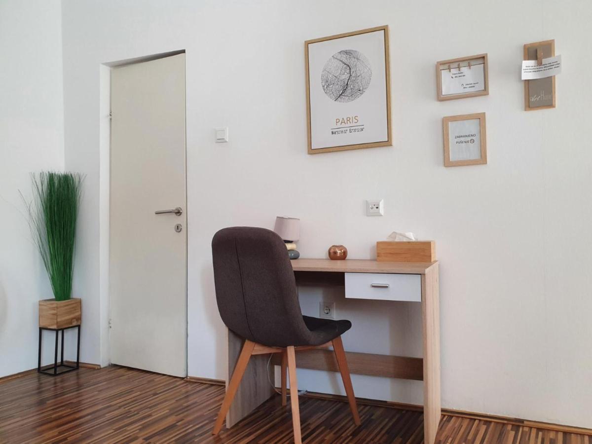 Apartment Laura & Lucija Osijek Bagian luar foto